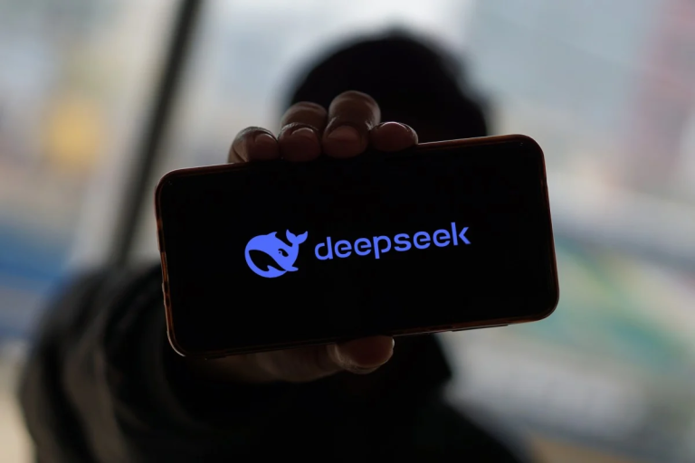 comment les modèles de DeepSeek sont-ils formés pour comprendre le langage humain avec intelligence